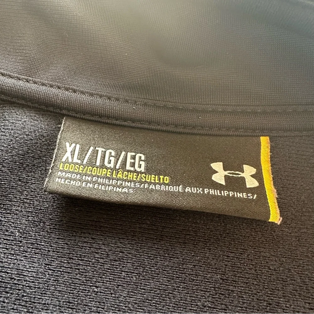 Men’s XL Under Armour Loose Fit Full Zip Knit Jacket